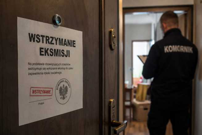 Wstrzymanie eksmisji – kiedy komornik nie może opróżnić lokalu?
