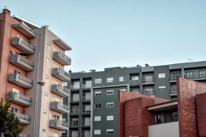 Zamiana mieszkania komunalnego a zameldowanie pełnoletnich dzieci